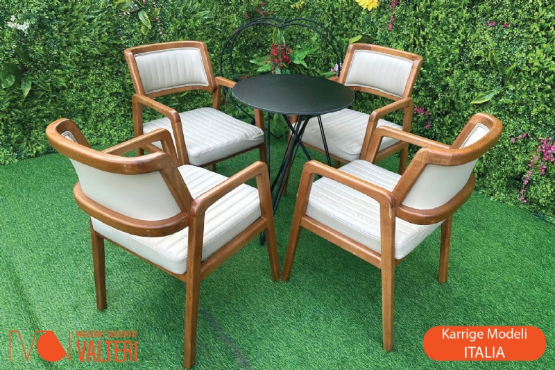 Karrige Modeli Italia elegante, mobilje me tapiceri lekure premium, karrige dizajn italian, karrige komode per tavolina restoranti Kukes, karrige me strukture solide druri, karrige komforti per ambient horeca, mobilje per bare Kukes